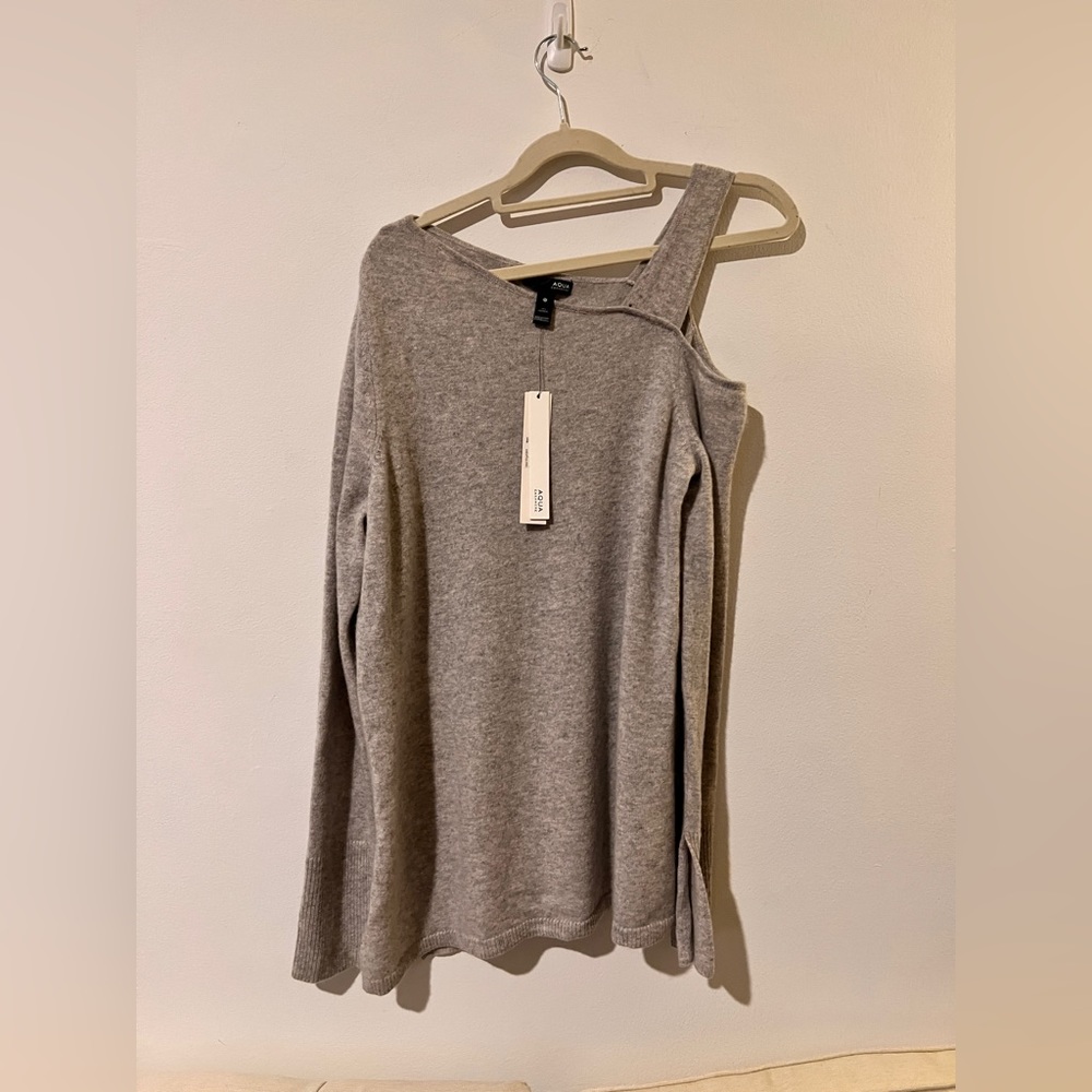 Aqua 100% cashmere one shoulder cut-out sweater top